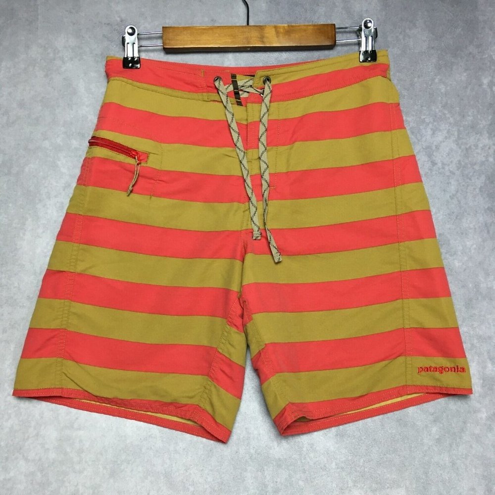 Patagonia Mens Swim Trunks Shorts size 28 Nylon Red Gold Stripe Zipper‎ Pocket